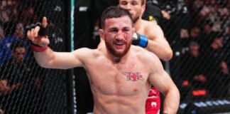 მერაბ დვალიშვილმა უმარ ნურმაგომედოვი ხუთრაუნდიან ბრძოლაში მსაჯების გადაწყვეტილებით დაამარცხა.