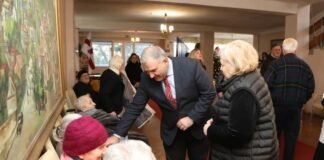 მიხეილ სარჯველაძემ თბილისის ხანდაზმულთა პანსიონატის ბენეფიციარებს შობა-ახალი წელი მიულოცა