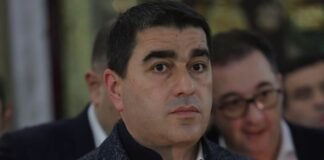 შალვა პაპუაშვილი საშობაო ლიტურგიას დაესწრო