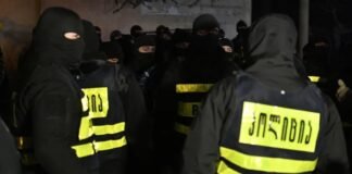 მოსამართლეები რესტორან “ბაბილოს” ტერიტორიას პოლიციის კორდონით ტოვებენ