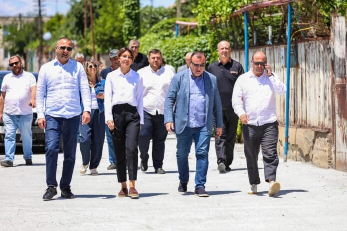 Messenger_creation_B42A57DA-8E3A-4F79-994A-2385961CCEE4