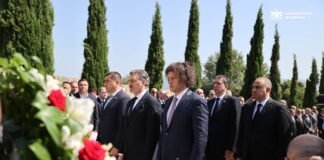 პრემიერი: პატივს მივაგებთ 2008 წლის აგვისტოს ომში დაღუპულთა ხსოვნას, 400-ზე მეტი ადამიანი დაიღუპა, მათ შორის, ჩვენი გმირი ჯარისკაცები, რომლებმაც დაიცვეს ჩვენი სამშობლოს ღირსება და ჩვენი ვალია, პატივი მივაგოთ თითოეული გმირის ხსოვნას