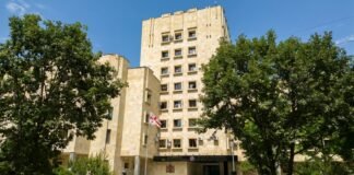 პროკურატურამ პირადი ცხოვრების საიდუმლოს უკანონო მოპოვების და გავრცელების, სქესობრივი კავშირის იძულების, ადევნების და მუქარის ფაქტებზე ერთ პირს ბრალდება წარუდგინა