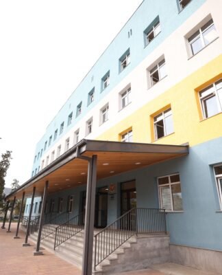 რუსთავის N21 ახლად რეაბილიტირებული საჯარო სკოლა გახსნა