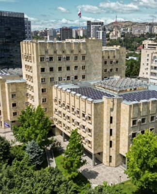 საქართველოს პროკურატურამ დამამძიმებელ გარემოებებში ყოფილი მეუღლის განზრახ მკვლელობის მცდელობის ფაქტზე ერთ პირს ბრალდება წარუდგინა