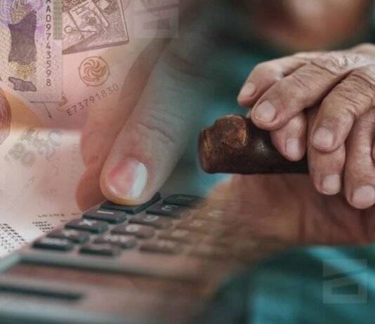 2026 წლის ბიუჯეტის პროექტით, 70 წელს ზემოთ მყოფი პირებისთვის პენსია 45 ლარით, 70 წლამდე მოქალაქეებისთვის კი 20 ლარით გაიზრდება