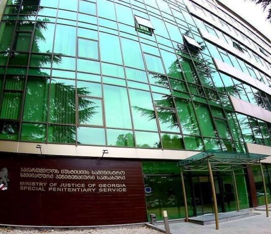 პენიტენციური სამსახურის განცხადებით, მიზანმიმართული დეზინფორმაციული კამპანია მიმდინარეობს, თითქოს პენიტენციურ დაწესებულებებში კვება, სამედიცინო თუ ჰიგიენური პირობები დადგენილ სტანდარტს არ შეესაბამება