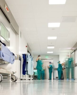 ბათუმში, კლინიკაში დედამ ახალშობილის მკვლელობა სცადა