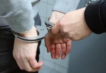 თბილისის საქალაქო სასამართლომ გიორგი რიკაძეს, დემეტრე ჩიქოვანსა და ალექსანდრე გაბაშვილს აღკვეთის ღონისძიების სახით პატიმრობა შეუფარდა