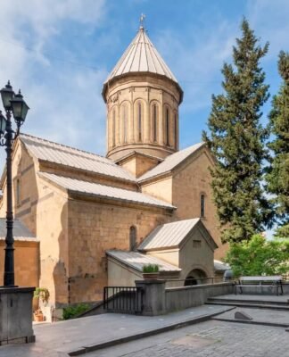 ხვალ სიონის საპატრიარქო ტაძარში ილია II-ის სულის მოსახსენიებელი პანაშვიდი შესრულება