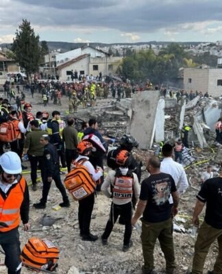 ისრაელის ქალაქ ბეით-შემეშში ირანის ბალისტიკური რაკეტის ჩამოვარდნის შედეგად 6 ადამიანი დაიღუპა