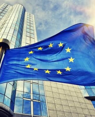 ევროკომისიის მიერ საქართველოს დიპლომატიური პასპორტის მფლობელებისთვის უვიზო რეჟიმის შეჩერება ძალაში დღეს შევა და 12 თვის განმავლობაში, 2027 წლის 6 მარტამდე გაგრძელდება