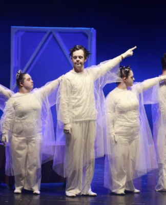 სოხუმის სახელმწიფო დრამატულ თეატრში სპექტაკლის „მადლობა, მიყვარხარ, მაპატიე“ პრემიერა გაიმართა