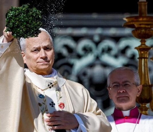 კათოლიკური ეკლესიის პონტიფექსის რანგში თავისი პირველი სააღდგომო მესის ჩატარებისას, რომის პაპმა ლევ XIV-მ მებრძოლებს იარაღის დაყრისკენ მოუწოდა