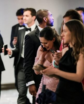 თეთრი სახლის კორესპონდენტთა ასოციაციის სადილზე, რომელსაც დონალდ ტრამპიც ესწრებოდა, შეიარაღებულმა მამაკაცმა ცეცხლი გახსნა