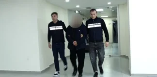 დააკავეს მამაკაცი, რომელიც საკუთარი მეუღლის არასრულწლოვან შვილიშვილებს აუპატიურებდა და მათ მიმართ სექსუალური ხასიათის სხვაგვარ ქმედებას ახორციელებდა