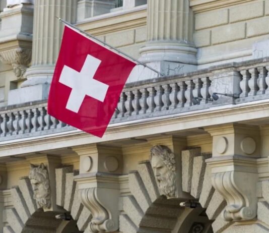 შვეიცარიამ ქართული დიპლომატიური, ოფიციალური ან სამსახურებრივი პასპორტის მფლობელებს უვიზო მიმოსვლა შეუჩერა