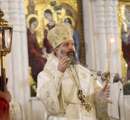 შიო მესამემ სამების ტაძარში დიუშენის კუნთოვანი დისტროფიის მქონე ბავშვები და მათი ოჯახის წევრები აზიარა და დალოცა