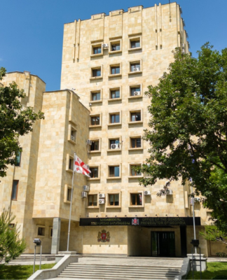 პროკურატურის მიერ წარდგენილი მტკიცებულებების საფუძველზე, ჯგუფურად გიგა ავალიანის ჯანმრთელობის განზრახ მძიმე დაზიანების მომზადების ფაქტზე ბრალდებულს 9 წლით და 9 თვით, ხოლო დანაშაულის შეუტყობინებლობის ფაქტზე ბრალდებულს 5 წლით და 3 თვით თავისუფლების აღკვეთა მიესაჯა