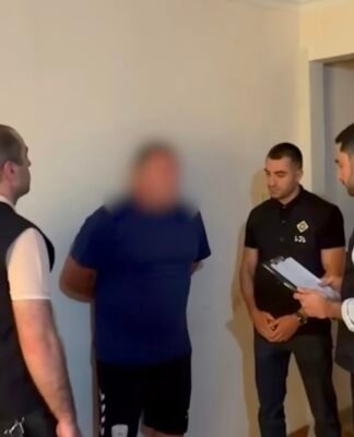 სახელმწიფო უსაფრთხოების სამსახურის ანტიკორუფციულმა სააგენტომ წინასწარი შეთანხმებით ჯგუფის მიერ სხვისი ფულადი თანხების თაღლითურად დაუფლების ფაქტზე საქართველოსა და ნიგერიის მოქალაქეები დააკავა