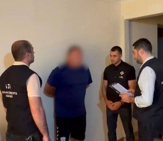 სახელმწიფო უსაფრთხოების სამსახურის ანტიკორუფციულმა სააგენტომ წინასწარი შეთანხმებით ჯგუფის მიერ სხვისი ფულადი თანხების თაღლითურად დაუფლების ფაქტზე საქართველოსა და ნიგერიის მოქალაქეები დააკავა