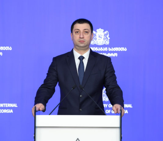სამართალდამცველებმა ნარკოდანაშაულის ბრალდებით 135 ადამიანი დააკავეს, მათ შორის ნარკორეალიზაციაში სხვადასხვა ფორმით ჩართული 55 პირია