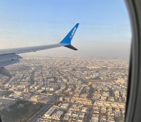 ავიაკომპანია Fly Dubai-ს კუთვნილი თვითმფრინავის ბორტზე ერთმა პილოტმა მეორეს დანით რამდენიმე ჭრილობა მიაყენა