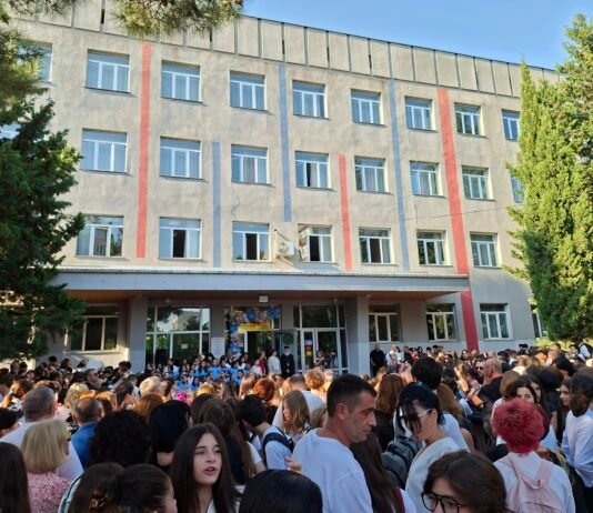 სკოლებში ახალი სასწავლო წელი დაიწყო