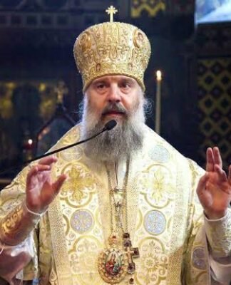 სვეტიცხოვლობის დღესასწაულთან და საქართველოში ქრისტიანობის სახელმწიფო რელიგიად გამოცხადების 1700 წლისთავთან დაკავშირებით სვეტიცხოველში წირვა მიმდინარეობს, რომელსაც შიო III აღავლენს